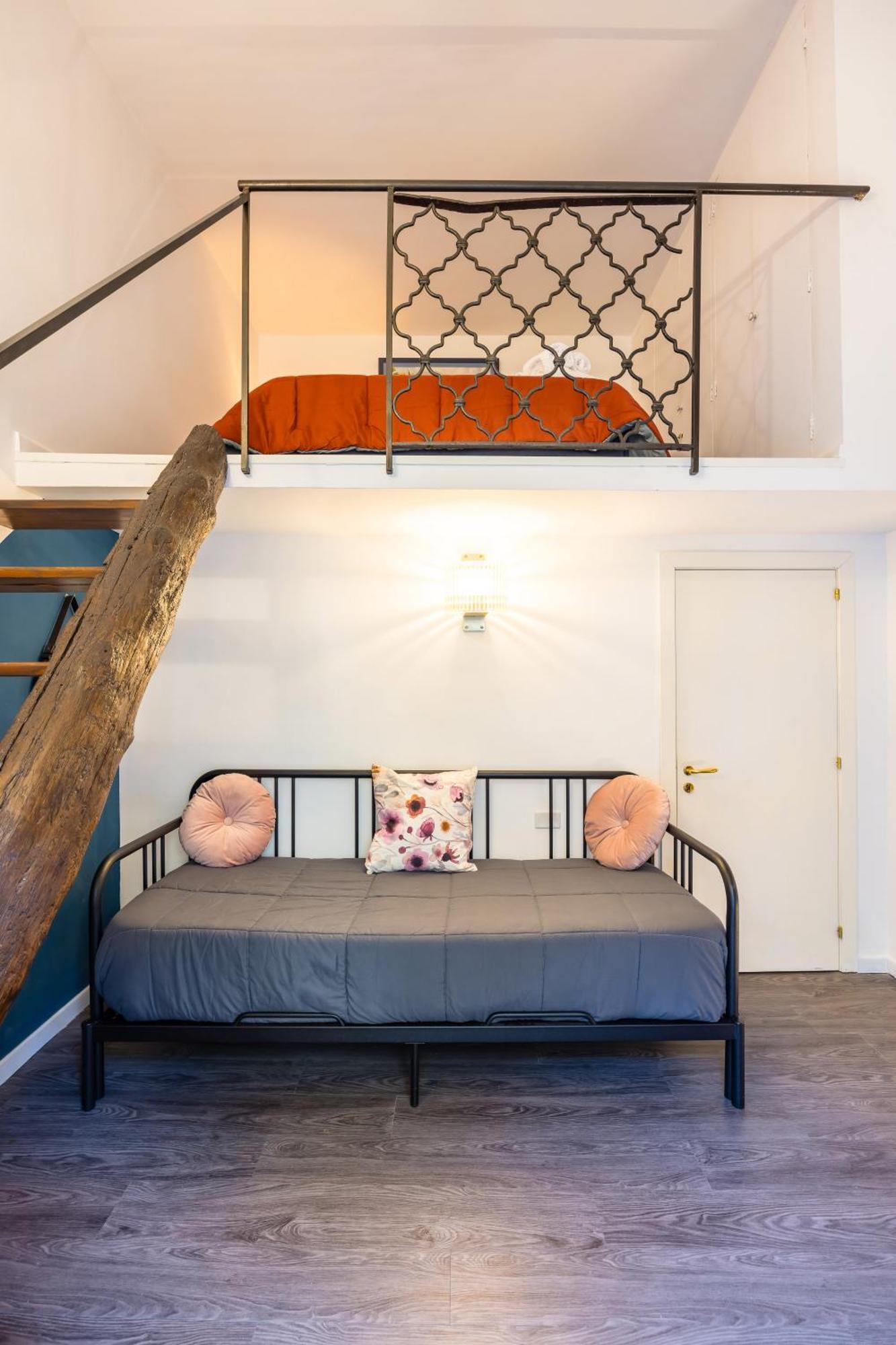 Apartamento Hidden Gem On Chiaia Pedastrian Area By Napoliapartments *